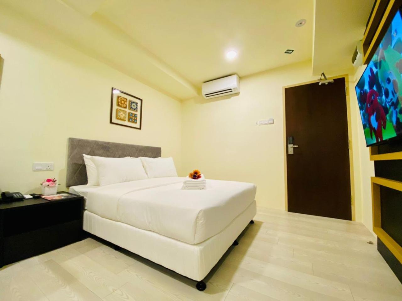 ג'ורג' טאון Bishop Hotel מראה חיצוני תמונה